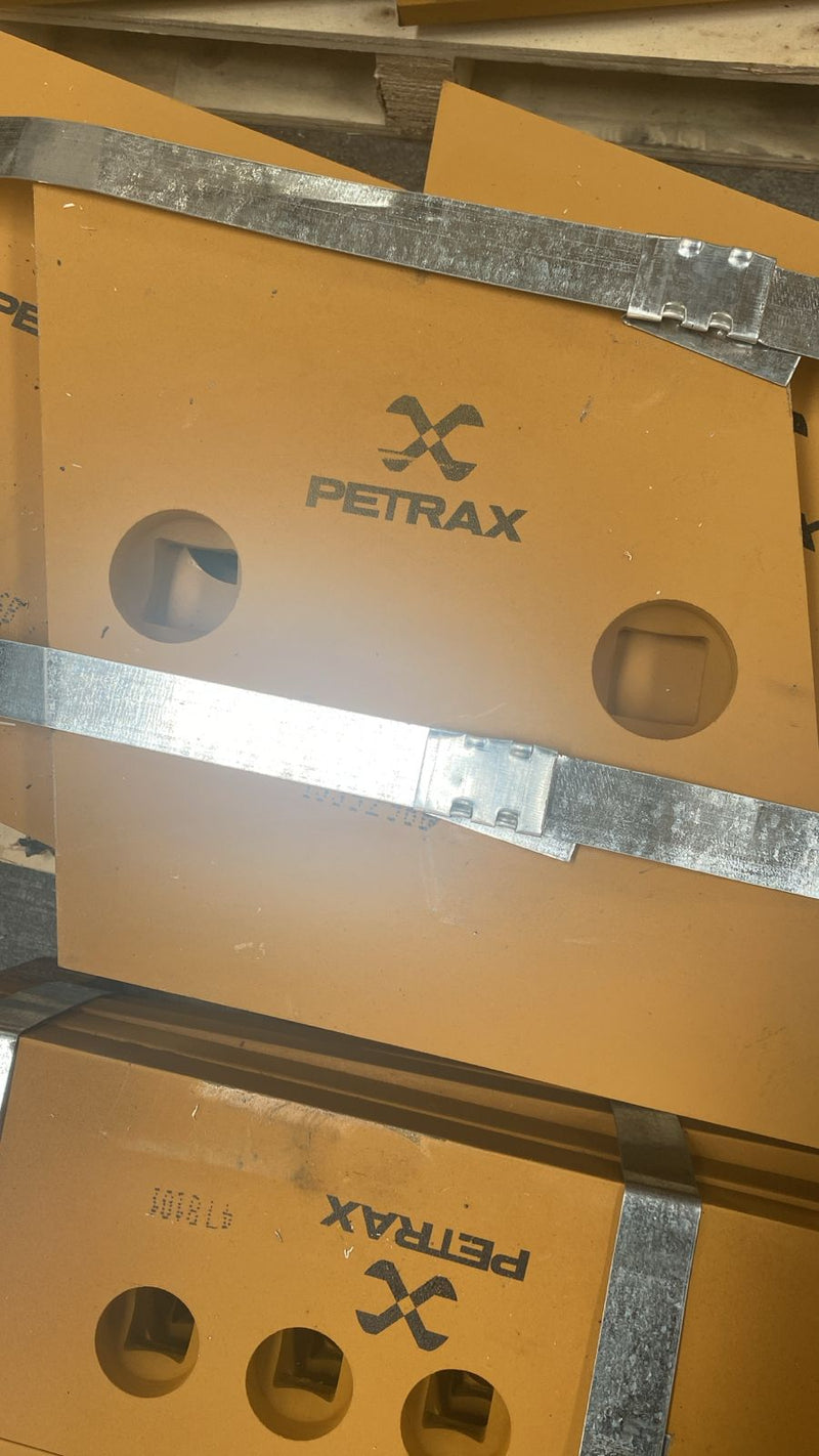 Protector Borde Caterpillar 135-9296 - Avratech